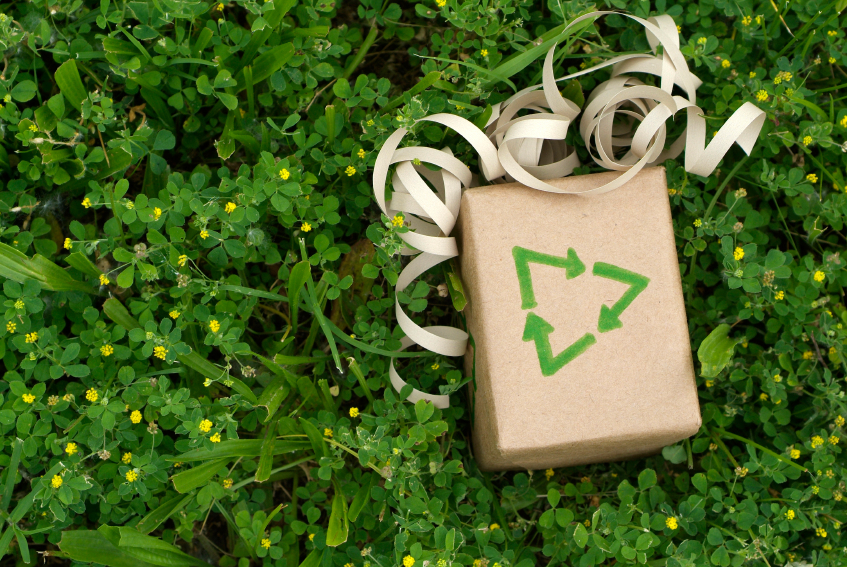 Go Green This Holiday Season With 6 Eco Friendly Wrapping Paper Ideas